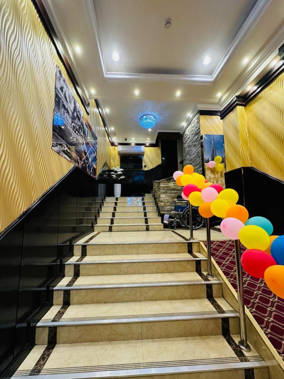 Hotel Three Dot